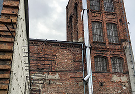 Budowa kominów zewnętrznych